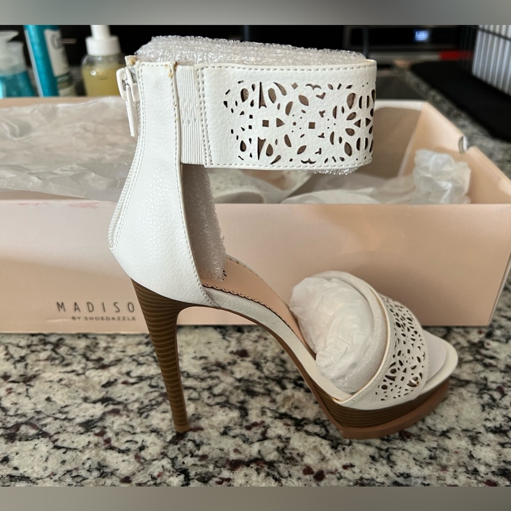 Madison “Gloria” High heel 6.5